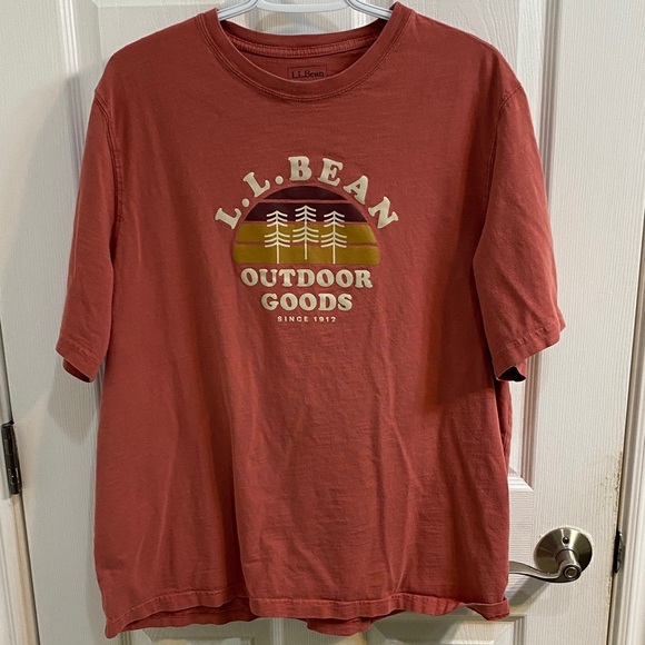 L.L. Bean Lakewashed Organic Cotton Tee Men’s size XL Slightly Fitted Red Orange - Picture 2 of 6